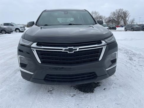 Used 2022 Chevrolet Traverse LS image 6