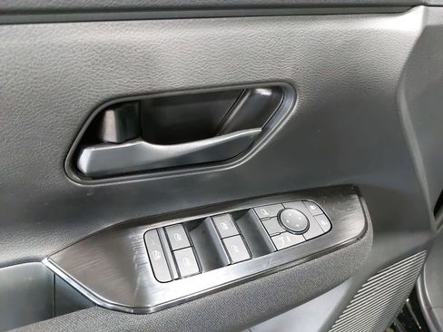 New 2026 Nissan Kicks S image 26