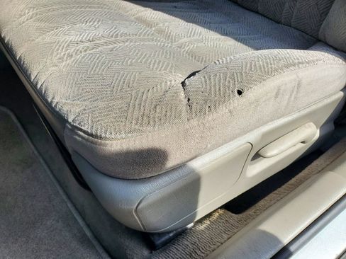 Used 2004 Chevrolet Impala image 16