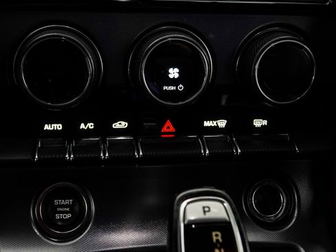 Used 2018 Jaguar F-TYPE Coupe image 20