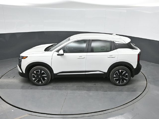 Used 2025 Nissan Kicks SV AWD/4WD image 39