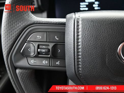 Used 2025 Toyota 4Runner TRD Pro AWD/4WD image 19
