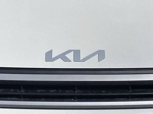 New 2026 Kia K4 LXS image 28