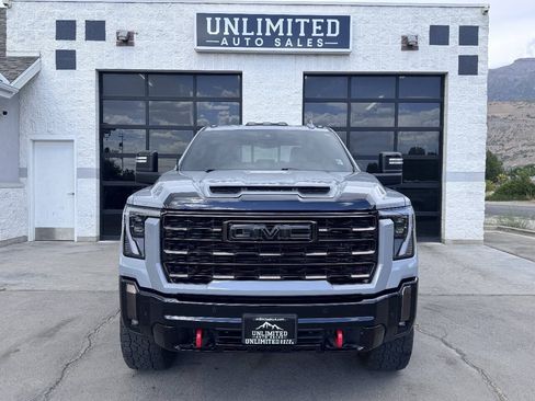 Used 2024 GMC Sierra 2500 AT4X AWD/4WD image 3