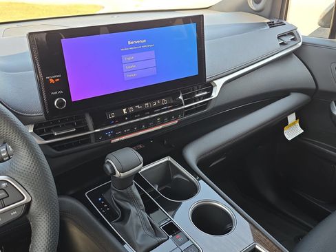 New 2026 Toyota Sienna Platinum AWD/4WD image 16