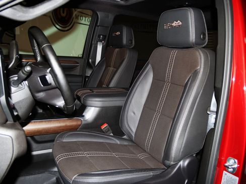 Used 2025 Chevrolet Silverado 2500 High Country w/ Technology Package AWD/4WD image 51