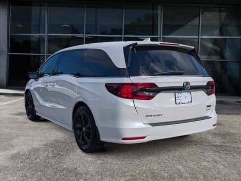 Used 2024 Honda Odyssey Sport image 4