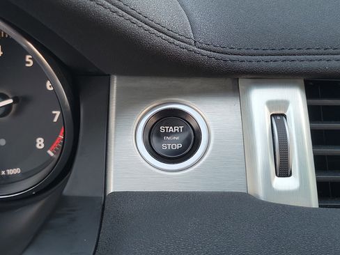 Used 2017 Land Rover Range Rover Evoque SE image 15