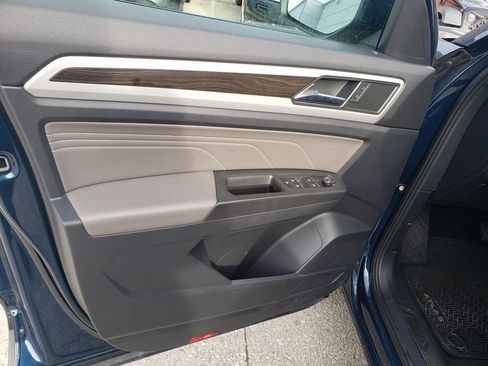 Used 2022 Volkswagen Atlas SE image 17