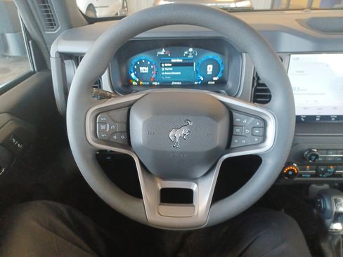 New 2025 Ford Bronco 4-Door image 24