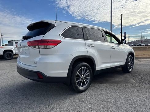 Used 2019 Toyota Highlander XLE image 7