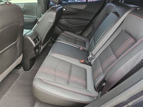 Used 2022 Chevrolet Equinox RS image 15