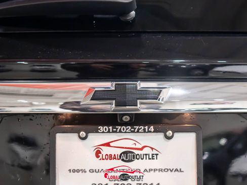 Used 2020 Chevrolet Traverse LT w/ Driver Confidence II Package image 44