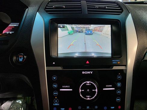 Used 2015 Ford Explorer Sport w/ Equipment Group 401A image 35