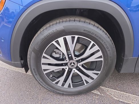 Certified 2026 Mercedes-Benz GLB 250 4MATIC image 9