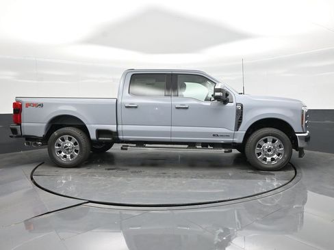New 2026 Ford F250 Lariat w/ Chrome Package image 16