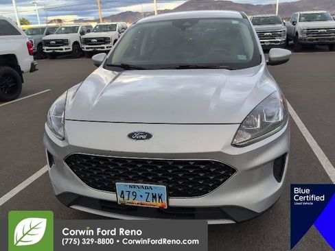 Used 2020 Ford Escape SE image 2