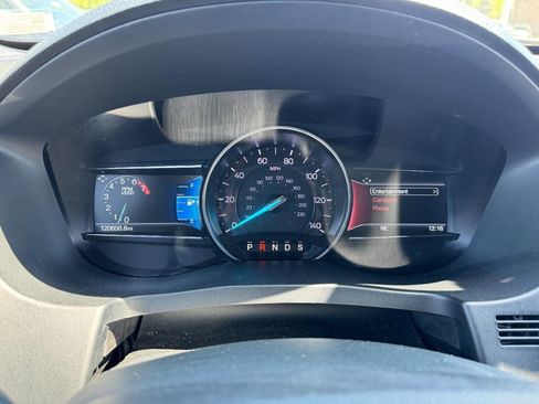 Used 2018 Ford Explorer XLT w/ Equipment Group 202A FWD image 22