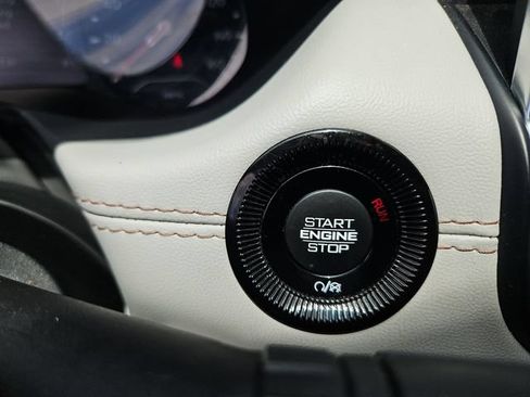 Used 2025 Jeep Compass Limited AWD/4WD image 16