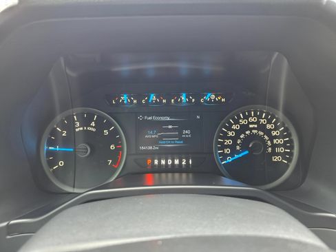 Used 2015 Ford F150 XLT w/ Equipment Group 302A Luxury AWD/4WD image 13