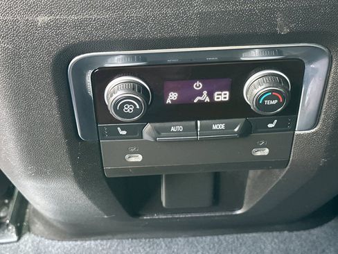 Used 2021 Chevrolet Tahoe RST w/ Luxury Package image 15