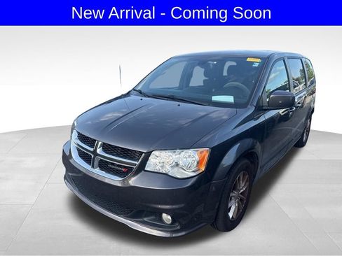 Used 2020 Dodge Grand Caravan SE FWD image 1