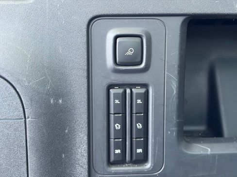 Used 2025 Ford Expedition Max Platinum AWD/4WD image 13