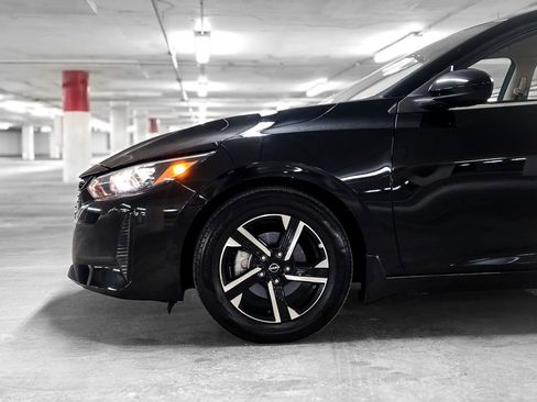 Used 2025 Nissan Sentra SV w/ Trunk Package image 15