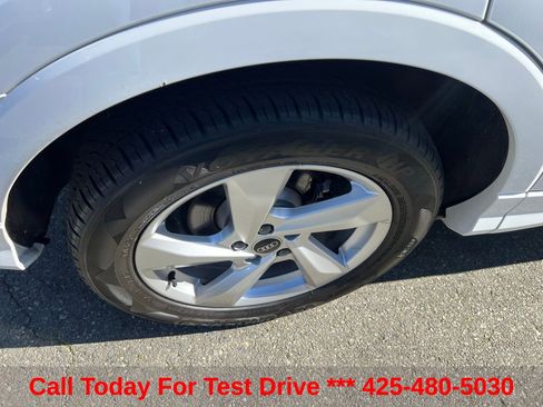 Used 2021 Audi Q3 2.0T Premium AWD/4WD image 12