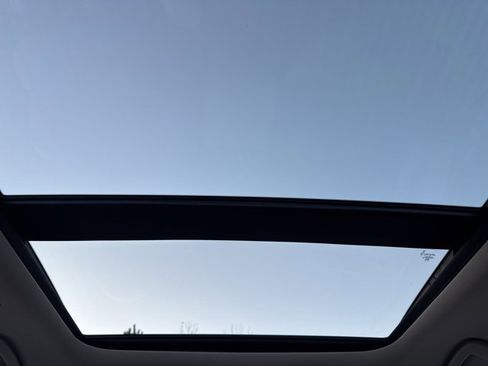 New 2025 Honda Pilot Touring image 17