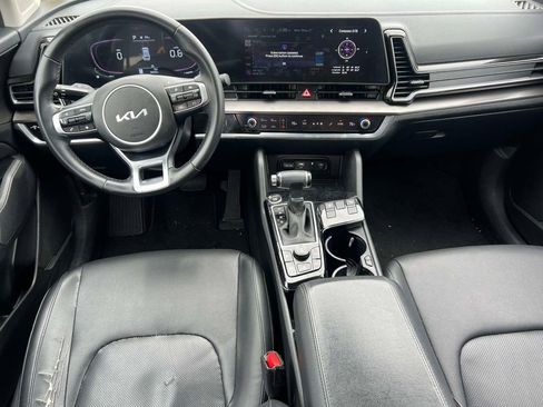 Used 2024 Kia Sportage EX AWD/4WD image 12
