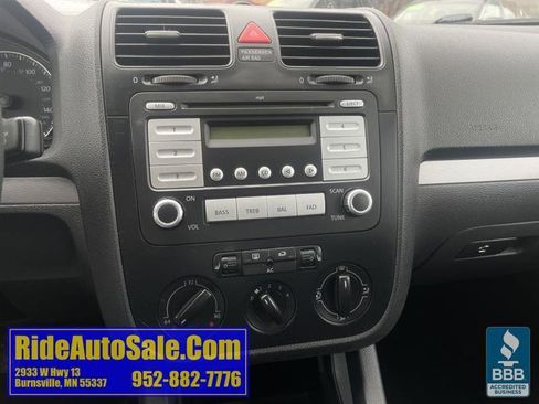 Used 2009 Volkswagen Jetta S image 19