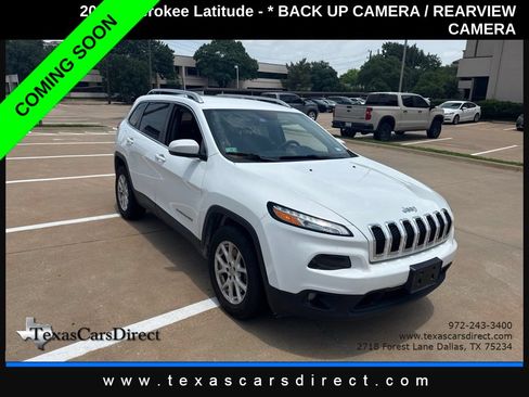 Used 2016 Jeep Cherokee Latitude w/ Safety/Convenience Group AWD/4WD image 5