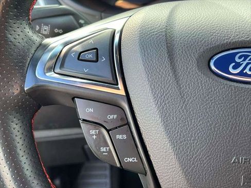 Used 2022 Ford Edge ST-Line w/ Cargo Accessory Package image 22