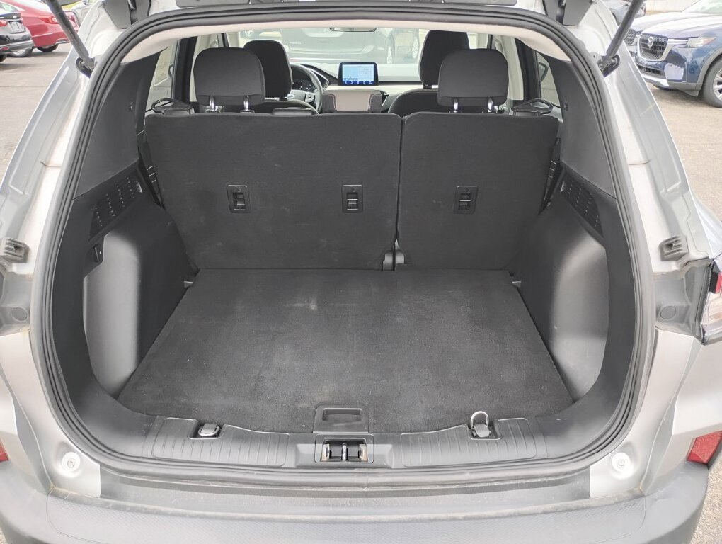 Used 2022 Ford Escape SE w/ Cold Weather Package AWD/4WD image 12