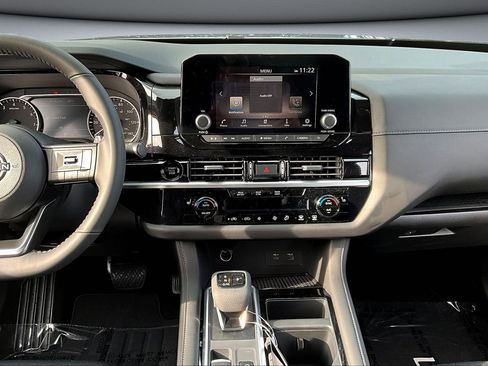 New 2025 Nissan Pathfinder SV w/ Black Appearance Package image 6