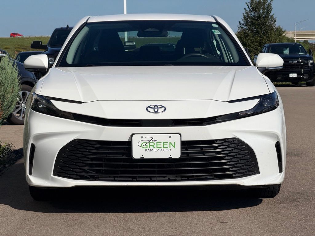 Used 2025 Toyota Camry LE FWD image 6