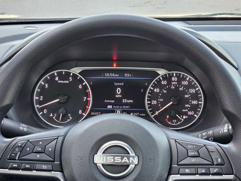 Used 2024 Nissan Sentra SV FWD image 16