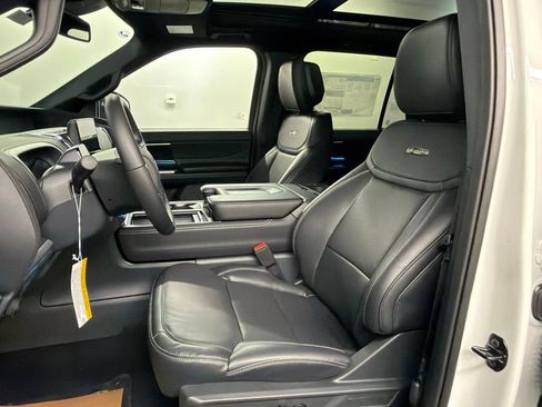 New 2027 Ford Expedition Max Platinum w/ Stealth Appearance Package AWD/4WD image 27