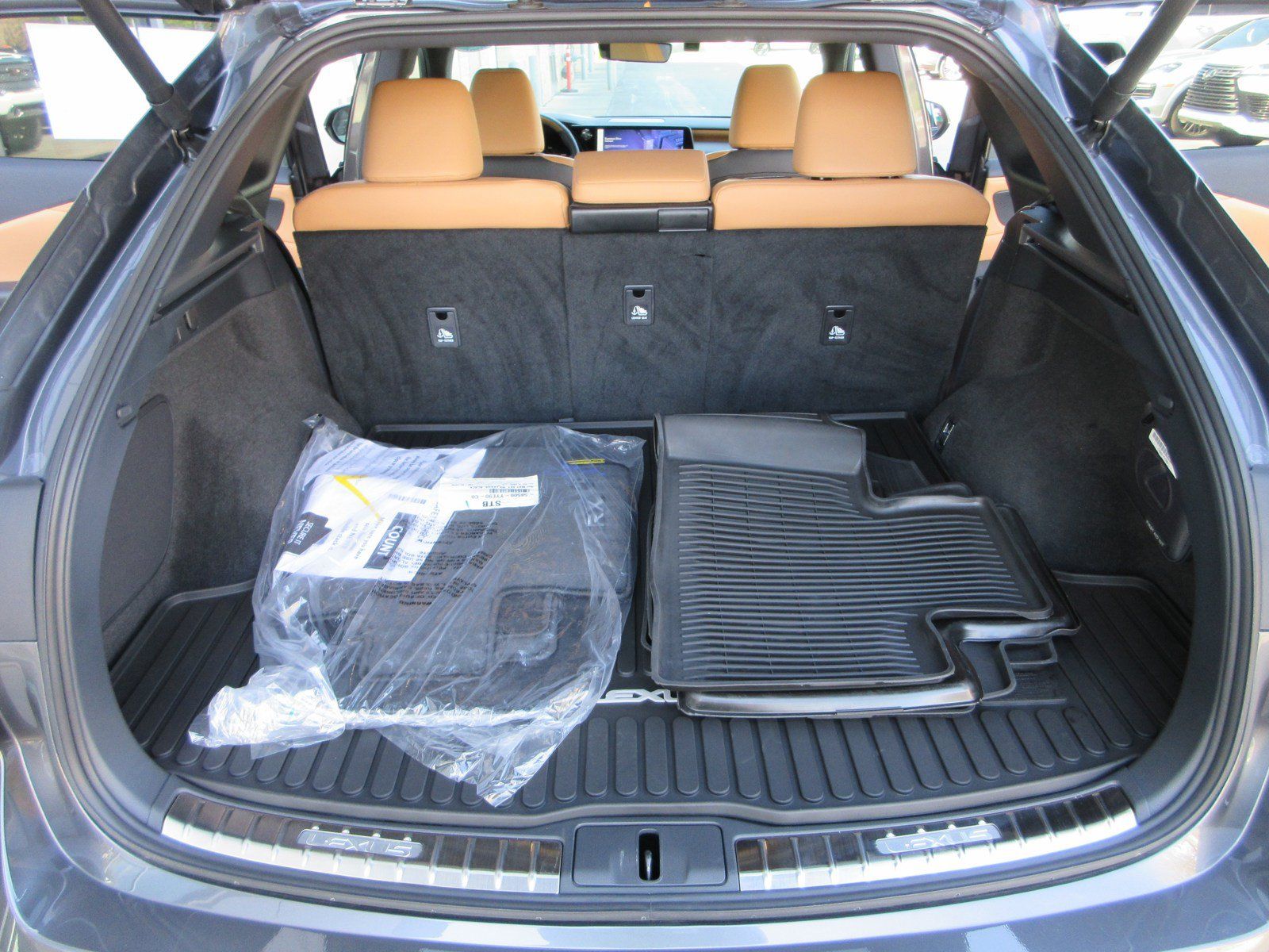 Used 2026 Lexus RX 350h w/ Convenience Package AWD/4WD image 51