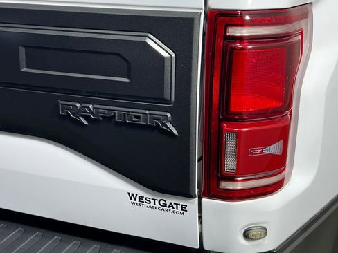 Used 2018 Ford F150 Raptor w/ Equipment Group 802A Luxury image 42