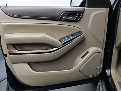 Used 2015 GMC Yukon XL SLT w/ Open Road Package image 9