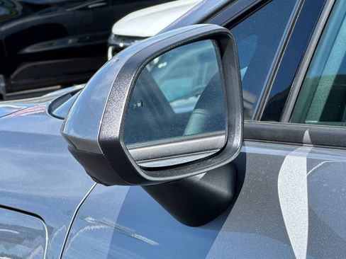 Used 2026 Chevrolet Equinox EV LT w/ Comfort Package image 49