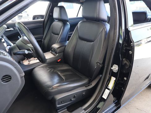 Used 2012 Chrysler 300 C Luxury Series RWD image 14