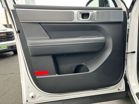 New 2025 Hyundai Santa Fe XRT image 23