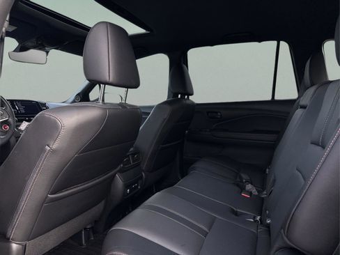 Certified 2024 Honda Passport TrailSport image 16