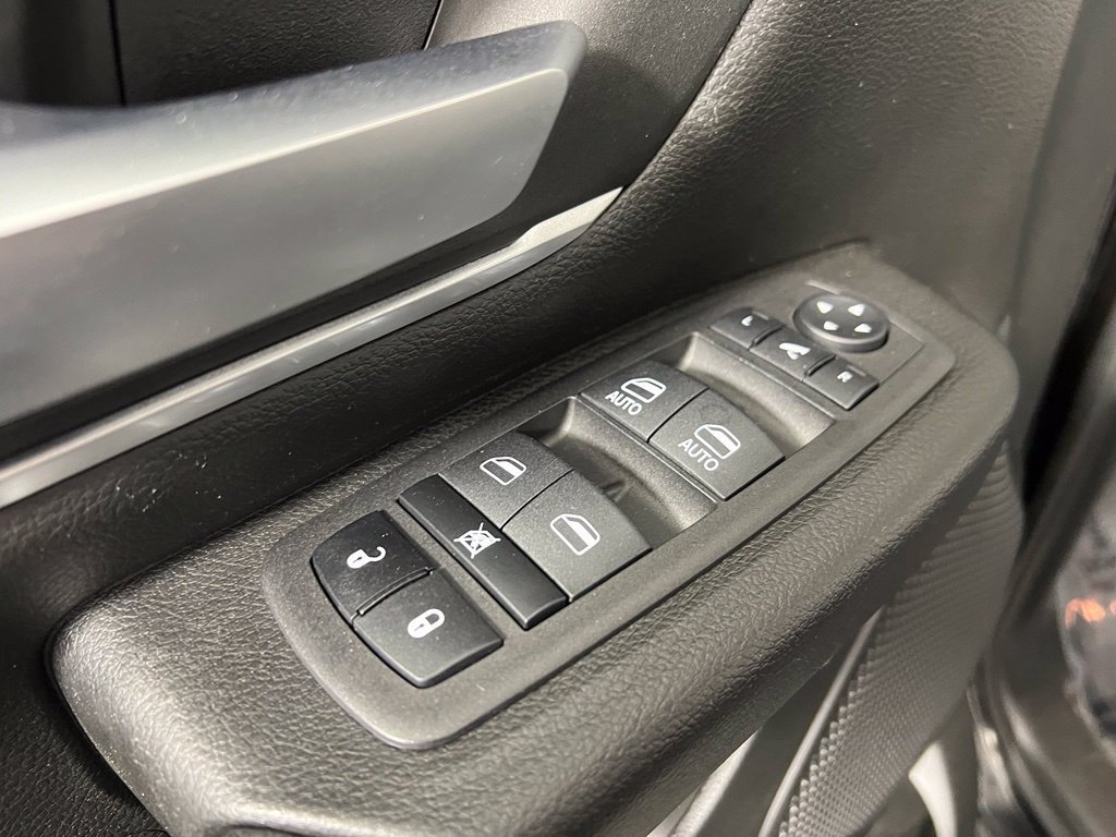 Used 2023 RAM 1500 Big Horn AWD/4WD image 17