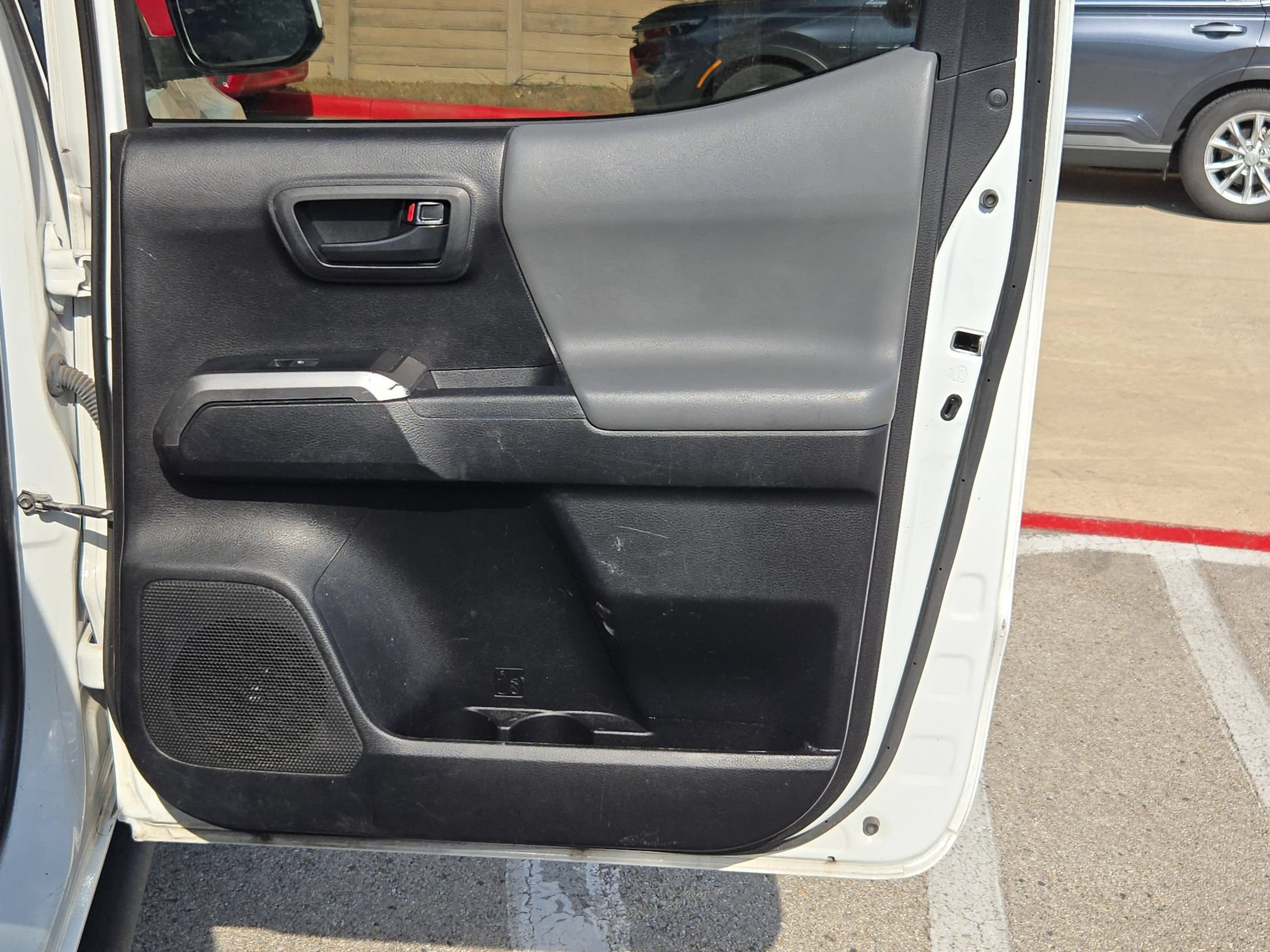 Used 2021 Toyota Tacoma SR5 RWD image 26
