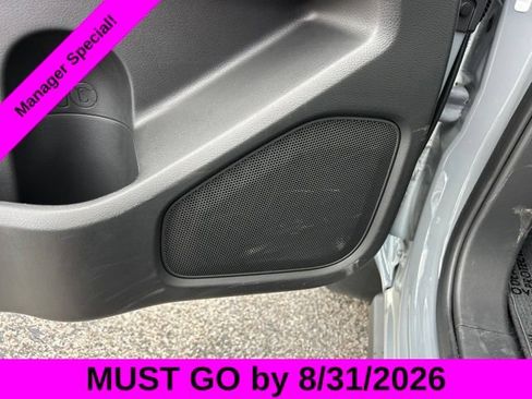 Used 2025 Nissan Frontier PRO-4X AWD/4WD image 14