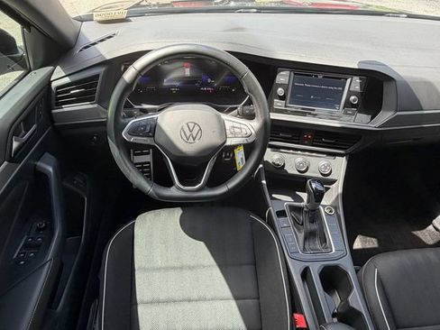 Certified 2023 Volkswagen Jetta Sport FWD image 16